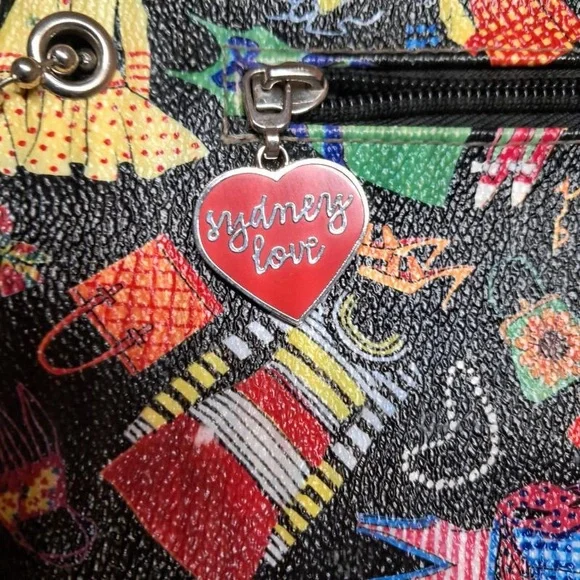 Sydney Love Multicolor Fashion Print Clutch - Picture 4 of 6